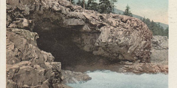 Coast Walk 7: Anemone Cave